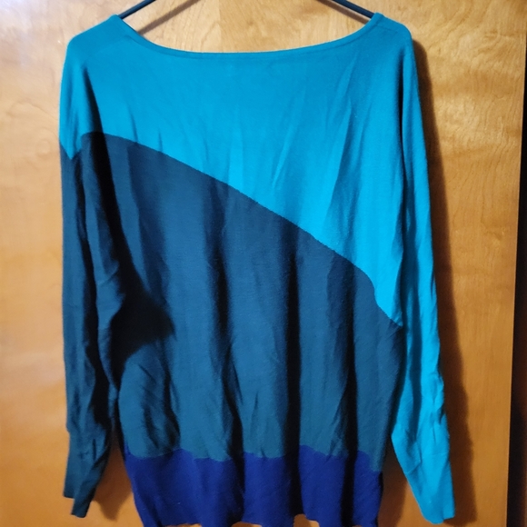 Colorblock sweater - Picture 2 of 3